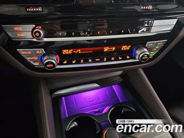 BMW 5 Series (G30) 2020 Серебристо-серый из Кореи, фото 6