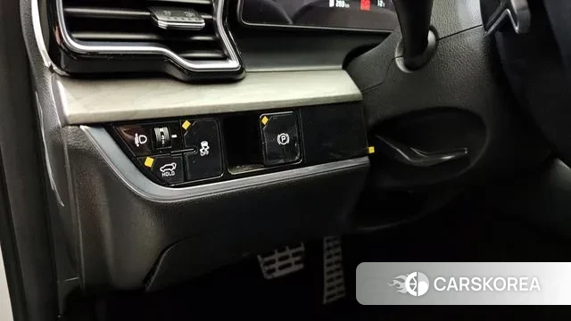 Kia Sportage 5th Generation 2023 Белый из Кореи, фото 6