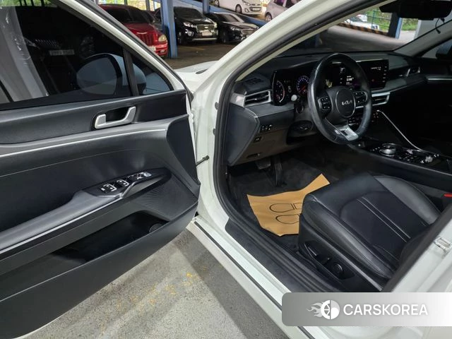 Kia K5 3rd generation 2022 Белый из Кореи, фото 6