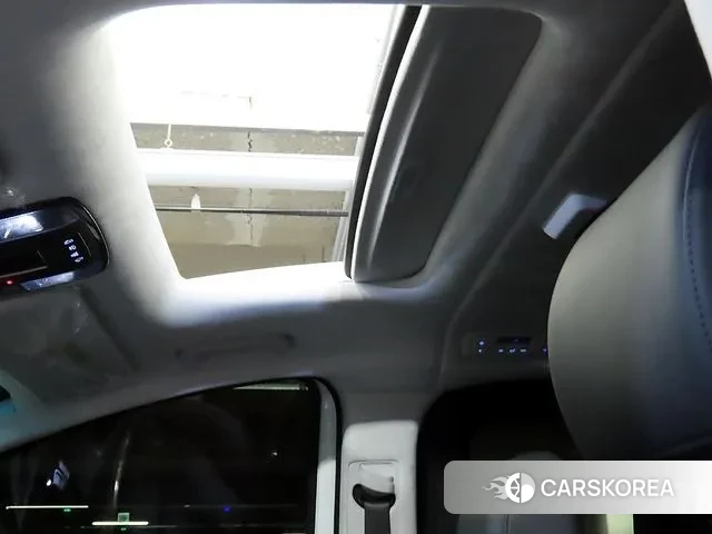 Hyundai Staria 2024 Белый из Кореи, фото 6