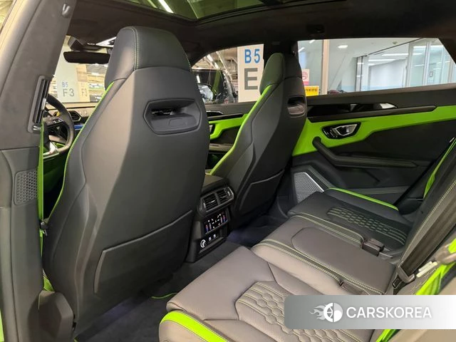 Lamborghini Urus 2023 Зеленый из Кореи, фото 6
