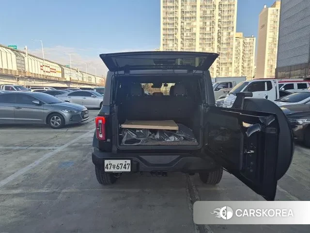 Ford Bronco 6th Generation 2023 Черный из Кореи, фото 6