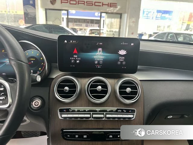 Mercedes-Benz GLC 2021 Белый из Китая, фото 6