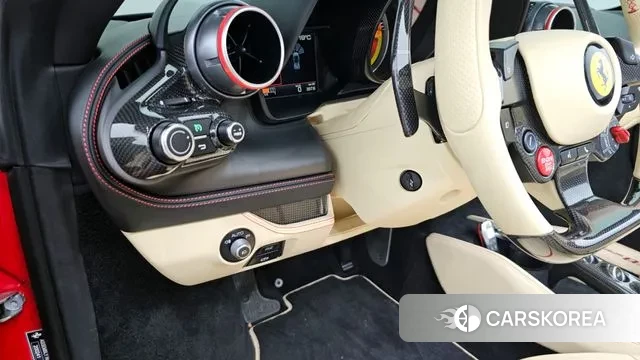 Ferrari F8 Spider 2022 Красный из Кореи, фото 6