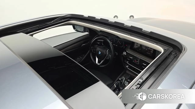 BMW 5 Series (G30) 2019 Серый из Кореи, фото 6
