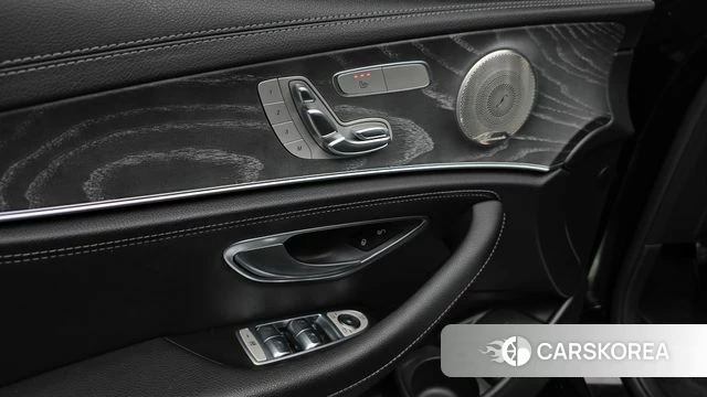 Mercedes-Benz E-Class W213 2021 Черный из Кореи, фото 6