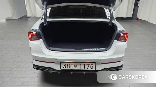 Kia K5 3rd generation 2022 Белый из Кореи, фото 6