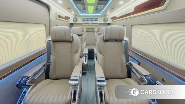 Toyota Hiace 2021 Белый из Китая, фото 6