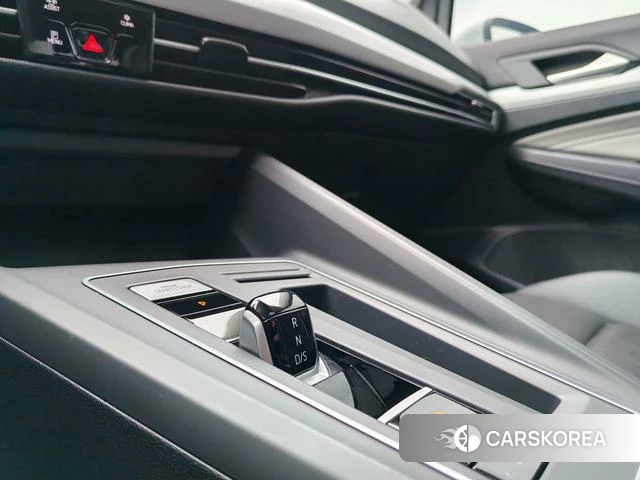 Volkswagen Golf 2022 Белый из Китая, фото 6