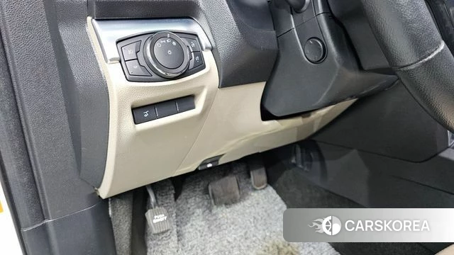 Ford Explorer 2018 Белый из Кореи, фото 6