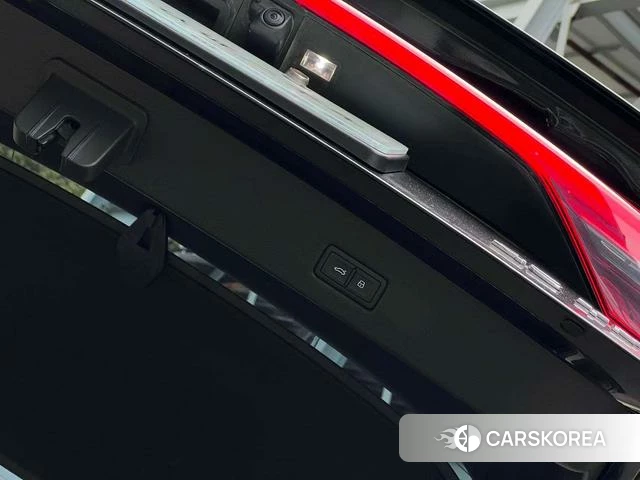 Audi A7 2021 Черный из Китая, фото 6