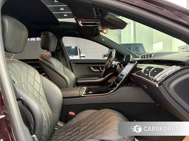 Mercedes-Benz S-class 2023 Красный из Китая, фото 6
