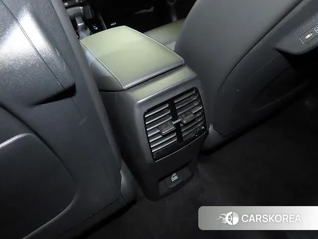 Kia Di Ol Nu Niro 2022 Белый из Кореи, фото 6