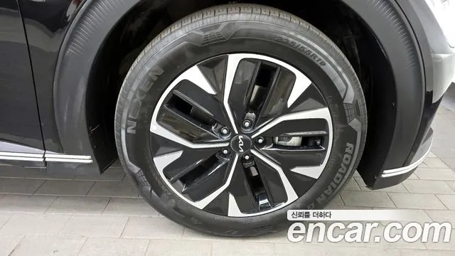 Kia EV6 2021 Черный из Кореи, фото 6