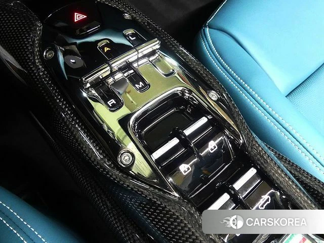 Ferrari 296 GTS 2023 Белый из Кореи, фото 6