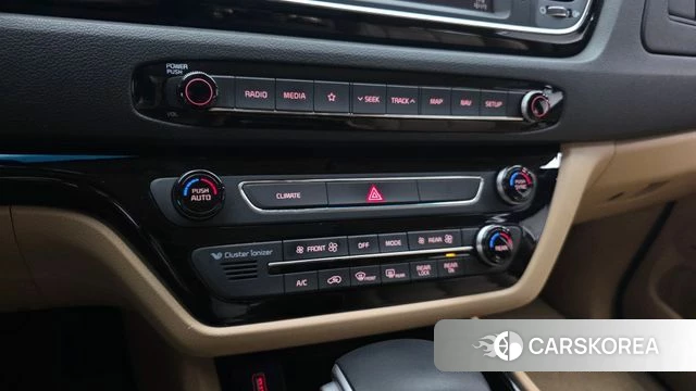 Kia The New Carnival 2019 Белый из Кореи, фото 6