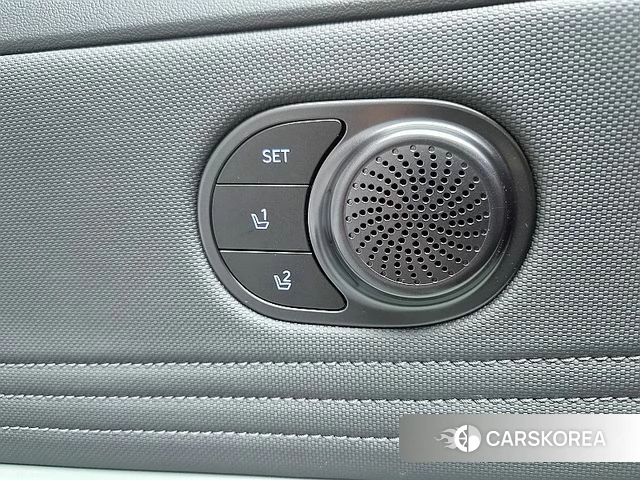 Hyundai The New Avante (CN7) 2023 Серебристо-серый из Кореи, фото 6