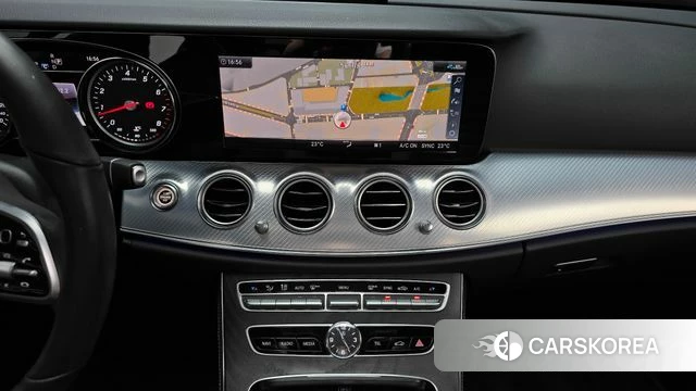Mercedes-Benz E-Class W213 2019 Белый из Кореи, фото 6
