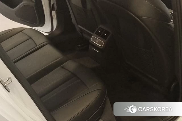 Audi A4L 2025 Белый из Китая, фото 6