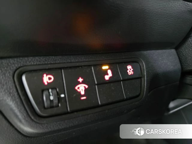 Kia The New K3 2nd generation 2021 Белый из Кореи, фото 6