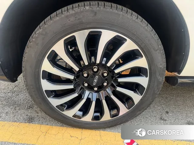 Lincoln Navigator 4th generation 2023 Белый из Кореи, фото 6