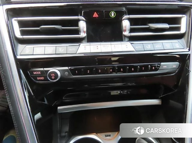 BMW 8 Series (G15) 2024 Серебристо-серый из Кореи, фото 6