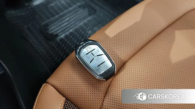 Ssangyong The New Torres 2025 Жемчужный цвет из Кореи, фото 6