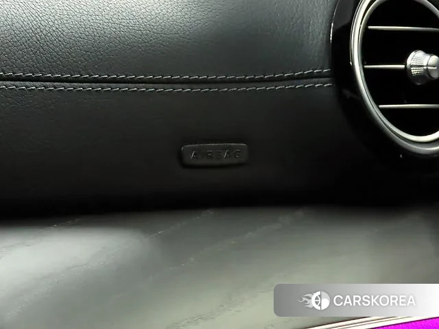 Mercedes-Benz E-Class W213 2022 Белый из Кореи, фото 6