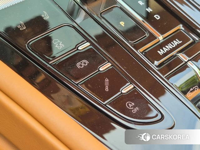 Aston Martin DB12 2025 Темно-зеленый из Кореи, фото 6