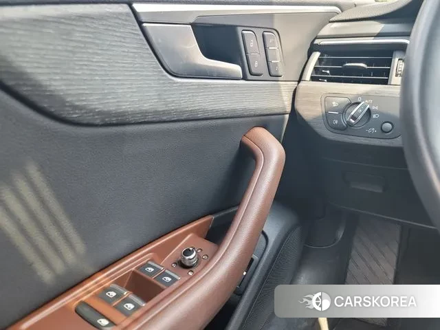 Audi A4 (B9) 2018 Серый из Кореи, фото 6