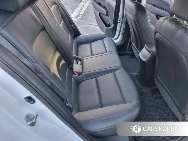 Hyundai Avante AD 2018 Белый из Кореи, фото 6