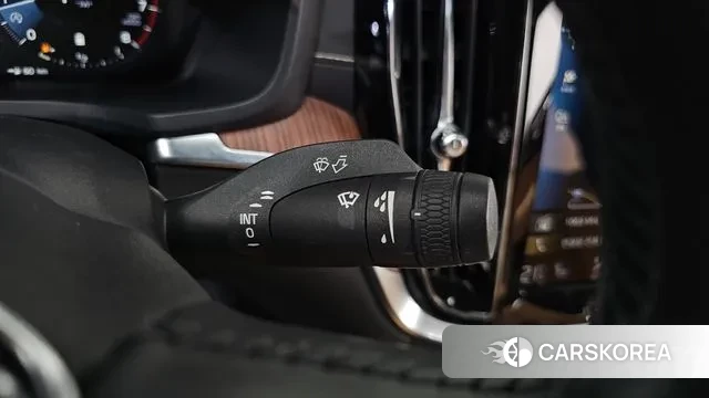 Volvo S60 3rd generation 2021 Светло-серебряный цвет из Кореи, фото 6