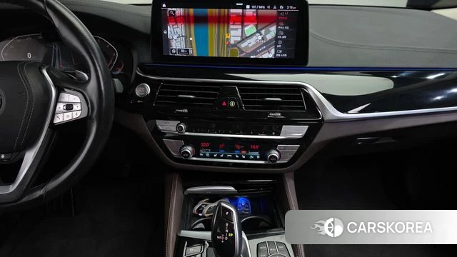BMW 5 Series (G30) 2021 Черный из Кореи, фото 6