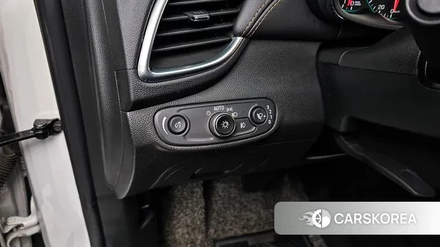 Chevrolet (GM Daewoo) The New Trax 2020 Белый из Кореи, фото 6