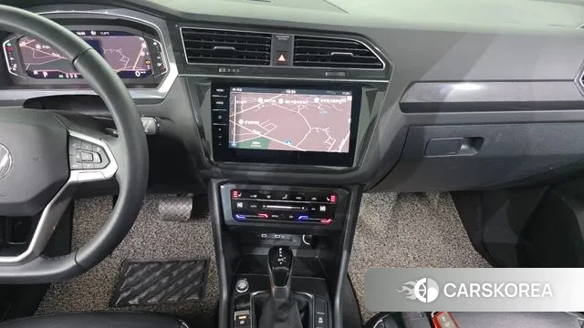 Volkswagen Tiguan second Generation 2022 Белый из Кореи, фото 6