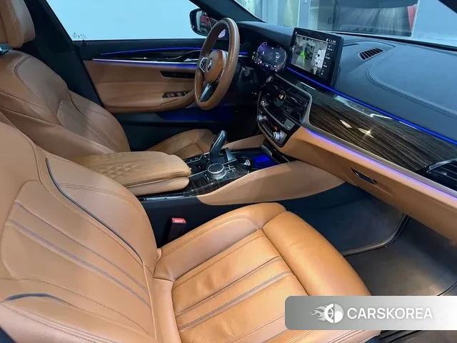 BMW 5 Series (G30) 2021 Белый из Кореи, фото 6