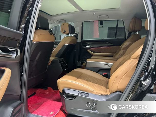 Audi Q6 2024 Черный из Китая, фото 6