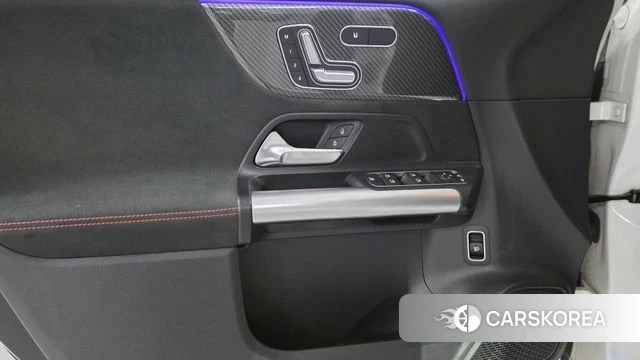 Mercedes-Benz GLA - Class H247 2023 Белый из Кореи, фото 6