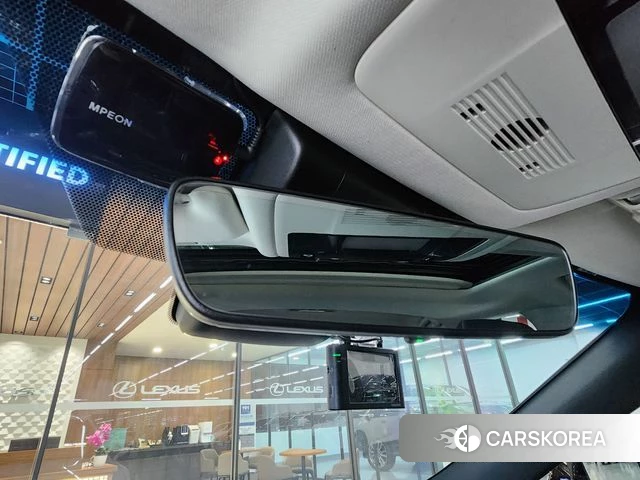 Lexus ES300h 7th generation 2020 Белый из Кореи, фото 6