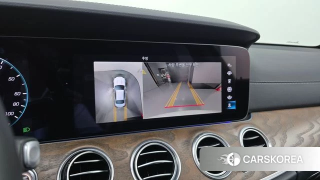 Mercedes-Benz E-Class W213 2022 Белый из Кореи, фото 6