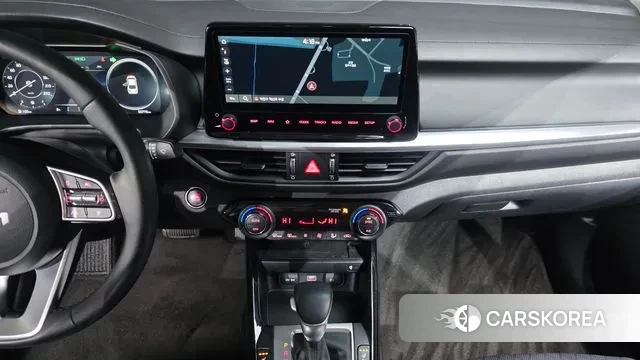 Kia The New K3 2nd generation 2021 Белый из Кореи, фото 6