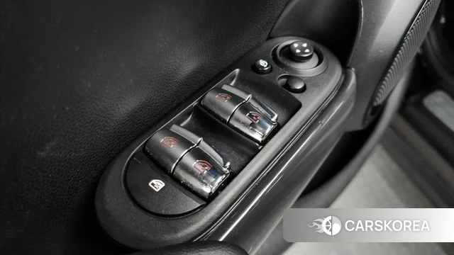 Mini Cooper 2018 Черный из Кореи, фото 6
