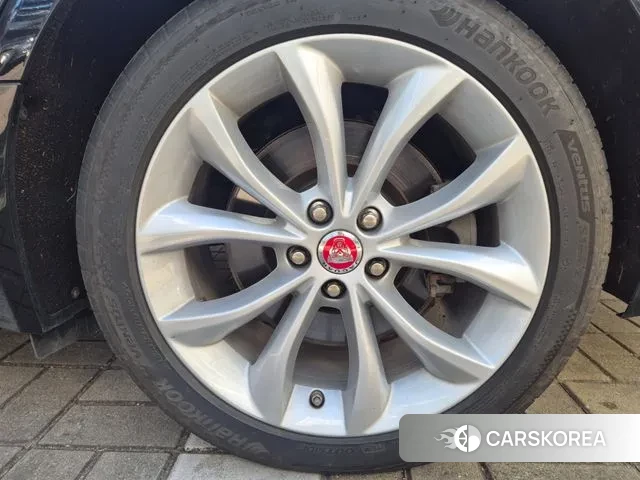 Jaguar XF (X260) 2019 Черный из Кореи, фото 6