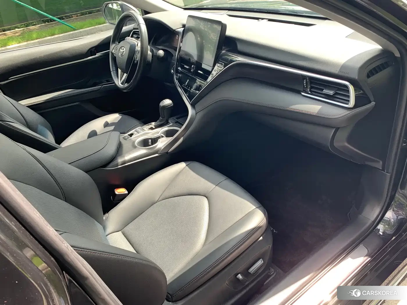Toyota Camry 2023 Черный из Китая, фото 6