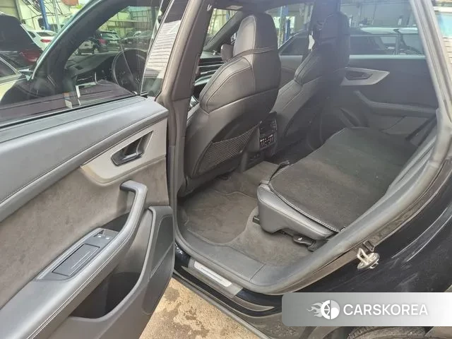 Audi Q8 (4M) 2021 Черный из Кореи, фото 6