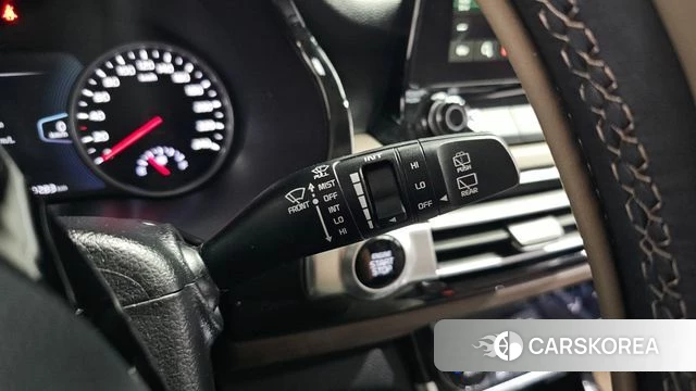 Kia Seltos 2022 Белый из Кореи, фото 6