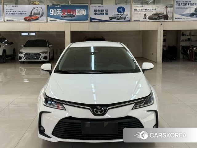 Toyota Corolla 2023 Белый из Китая, фото 6