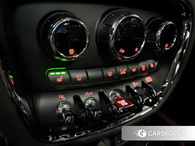 Mini Cooper Clubman 2019 Жемчужный цвет из Кореи, фото 6