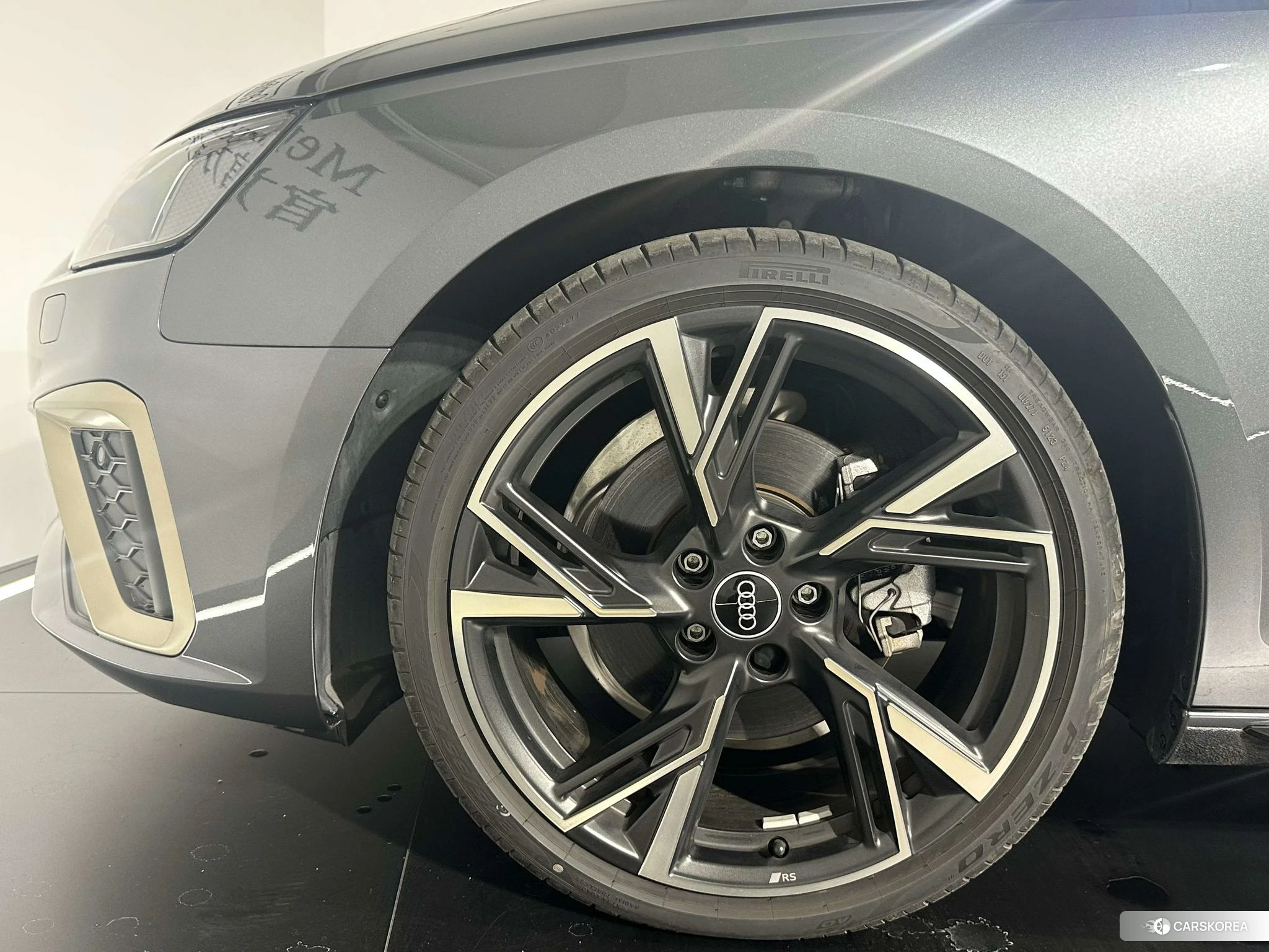 Audi A4L 2023 Темно-серый из Китая, фото 6