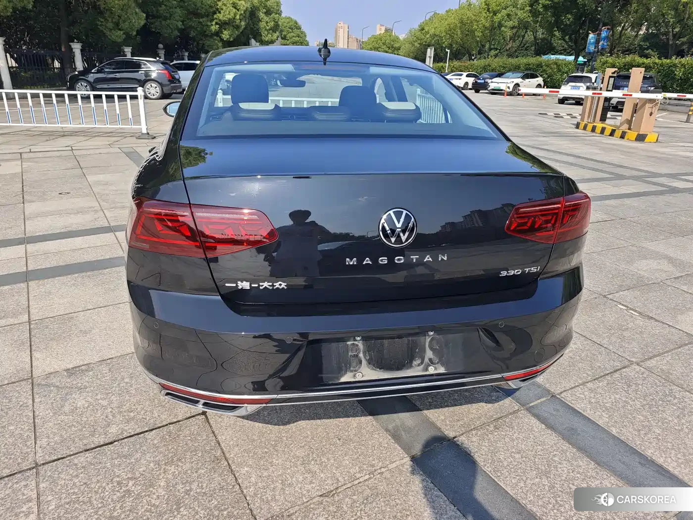 Volkswagen Magotan 2024 Черный из Китая, фото 6